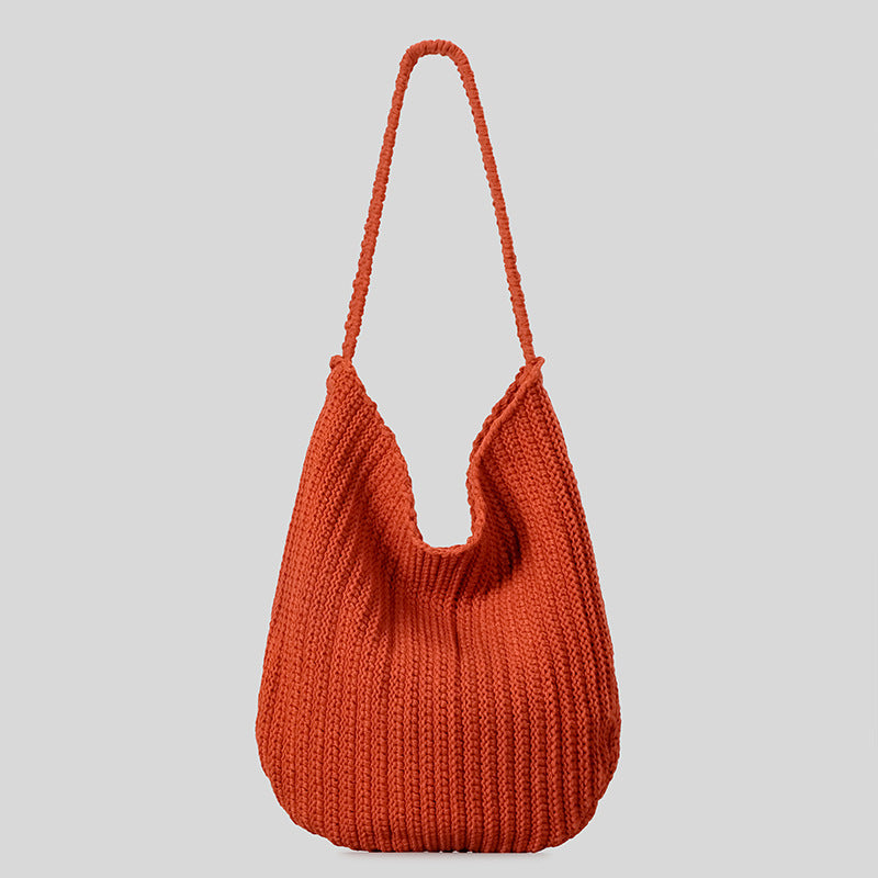 Entspannte Strick-Schultertasche