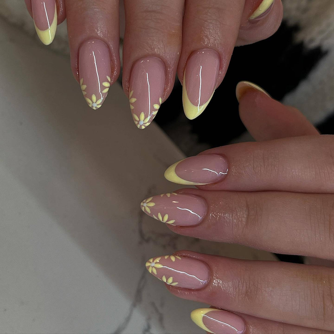 Elegante florale French Tip Press-On Nägel
