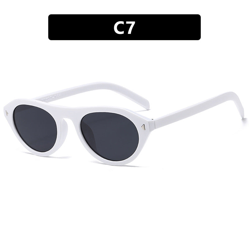 Damen modische Sonnenbrille mit geschwungenem Rahmen und schützendem UV-Filter Karnz