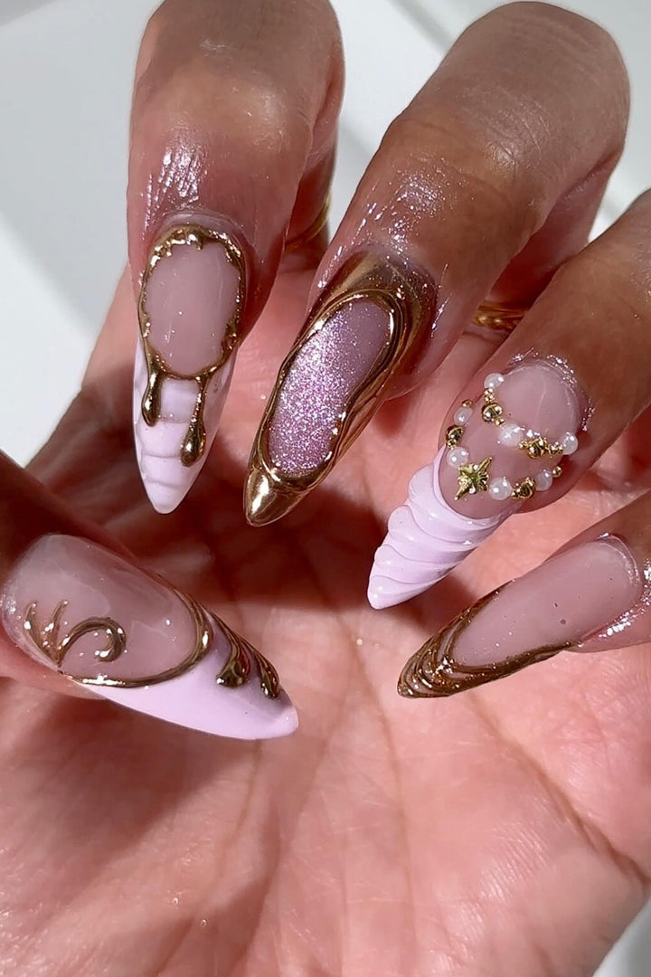 Dekorative Press-On Nagelkunst mit einzigartigen skulptierten Designs Karnz