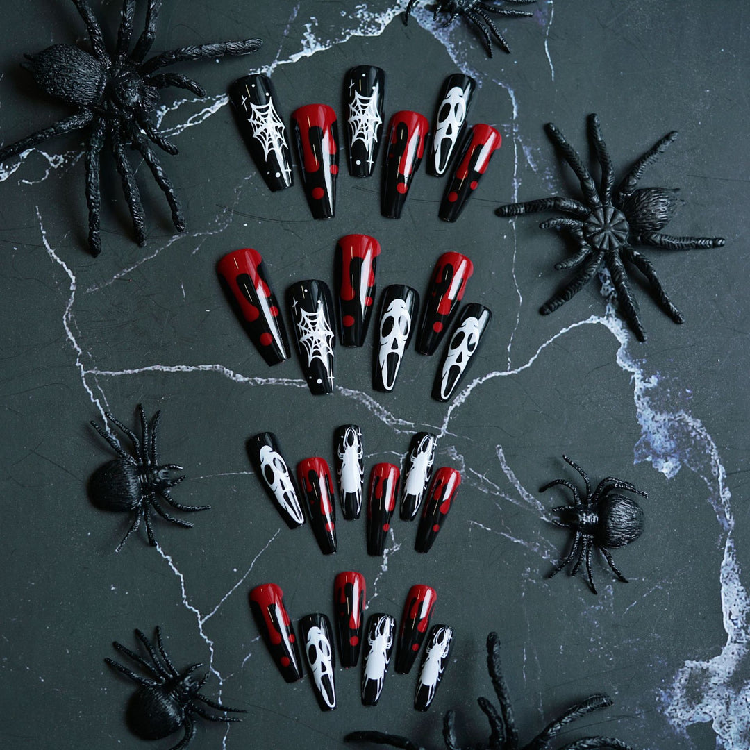 Gothic-Themen Press-On Nagelkunst Set Karnz