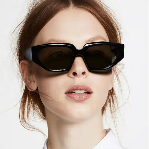 Damen Modische Sonnenbrille im innovativen polygonalen Design Karnz