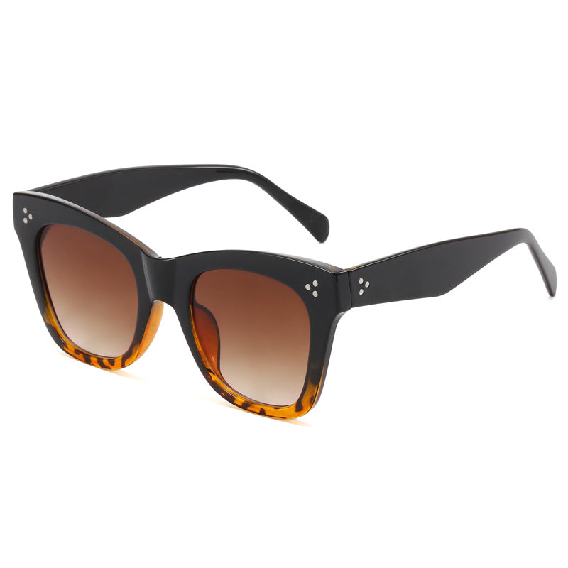 Damen modische Sonnenbrille im stilvollen Cat-Eye Design Karnz
