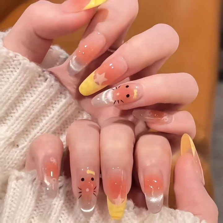 Dekoratives thematisches Press-On-Nagelset Karnz