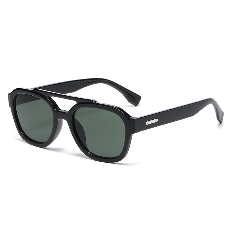 Damen stilvolle Sonnenbrille im modernen Design Karnz