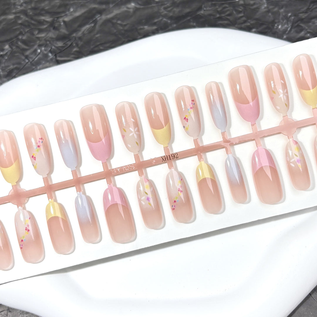 Künstlerisches Press-On-Nagelset