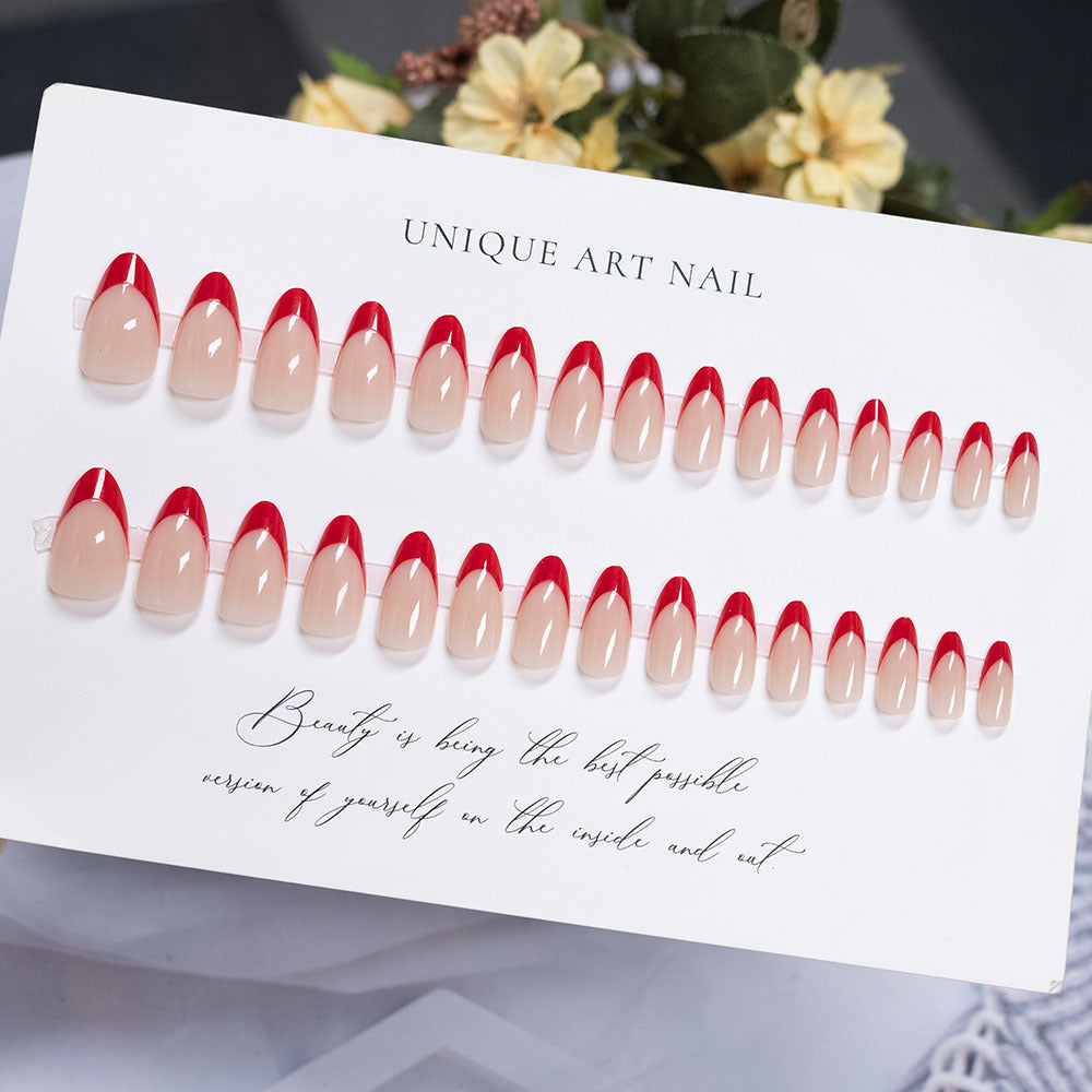 Elegante Stiletto Press-On Nägel mit Ombre-Design