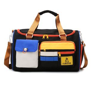 Geräumige Reisetasche mit mehreren Taschen Karnz