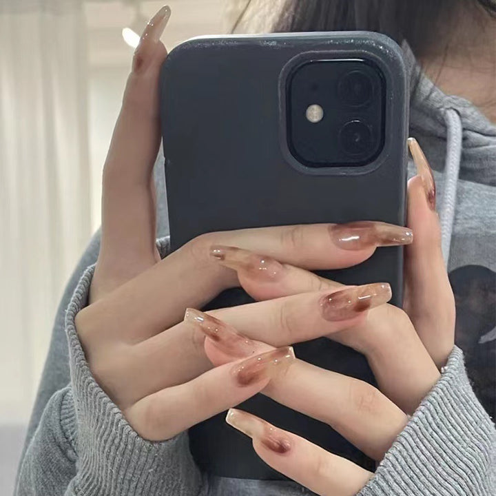 Kunstvolle Stiletto Nagelspitzen Karnz