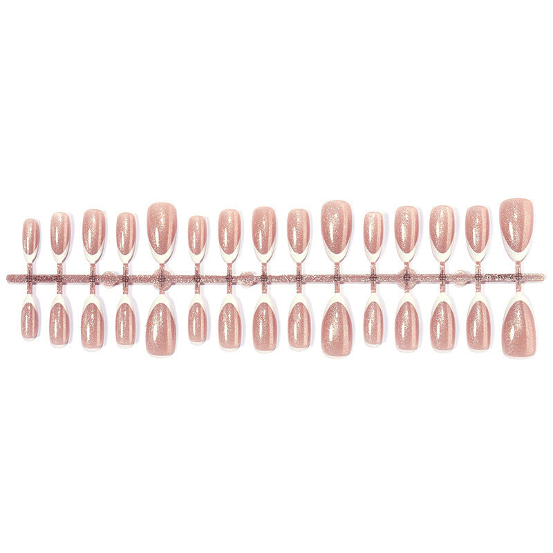 Künstliche Nagelspitzen mit Glitzer und eleganter Form Karnz