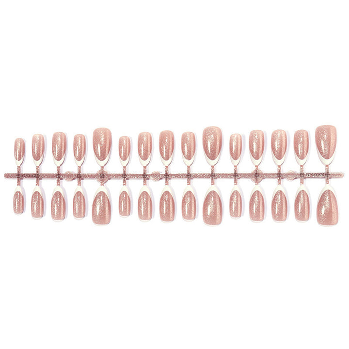 Künstliche Nagelspitzen mit Glitzer und eleganter Form Karnz
