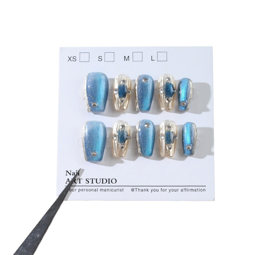 Glitzernde Press-On Nagelkunst Karnz