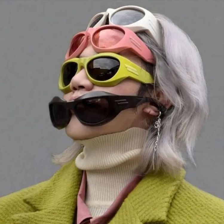 Damen sportliche Sonnenbrille mit ergonomischem Design und UV-Schutz Karnz