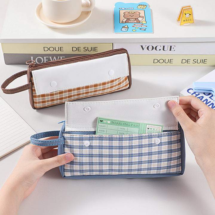 Stylische Reisetasche mit Reißverschluss