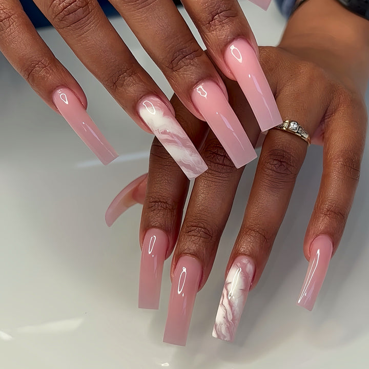 Elegante Acryl-Nagelverlängerungen Karnz
