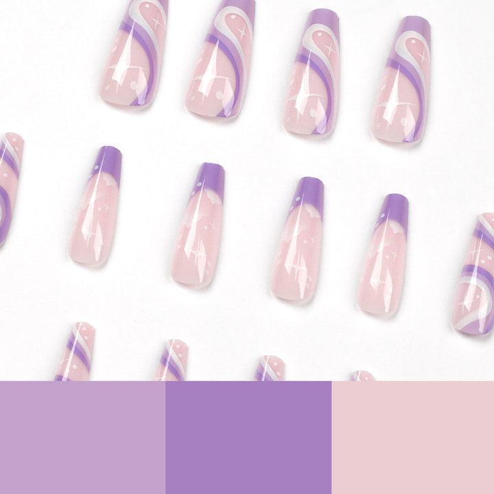 Kunstvolle Nagelverlängerungen mit trendigem Ombre-Design Karnz