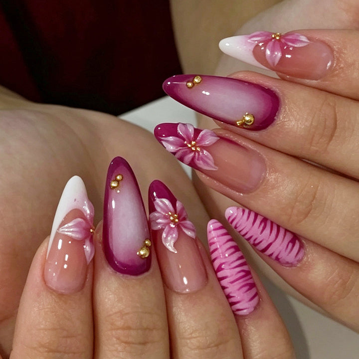 Premium Künstlerischer Press-On Nail Set mit Floral- und Ombre-Design Karnz