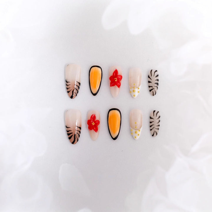 Künstlerisches florales Nail Art Set