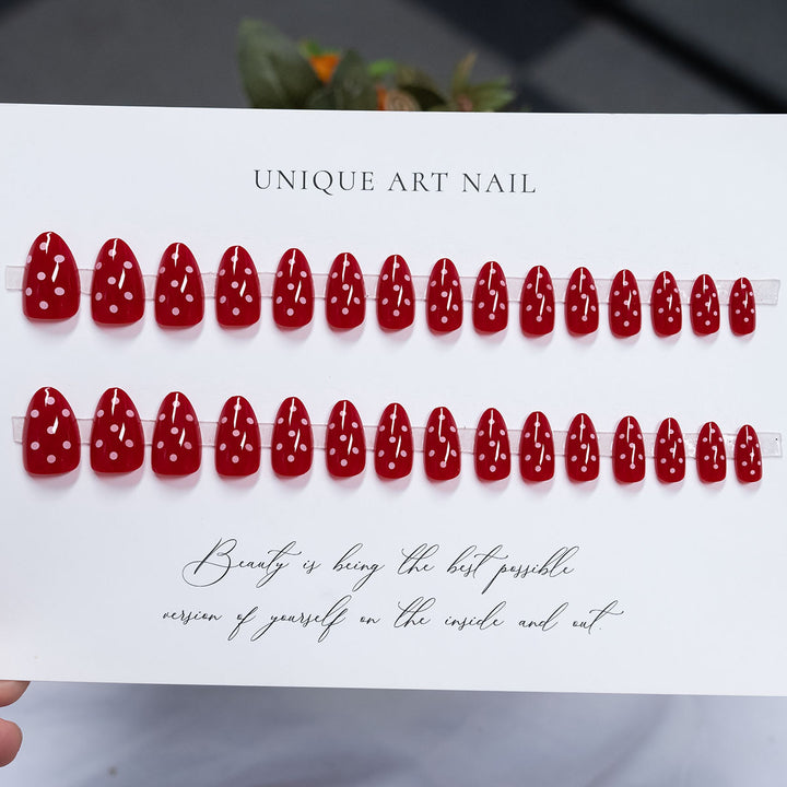 Künstlerisches Stiletto Press-On-Nagelset