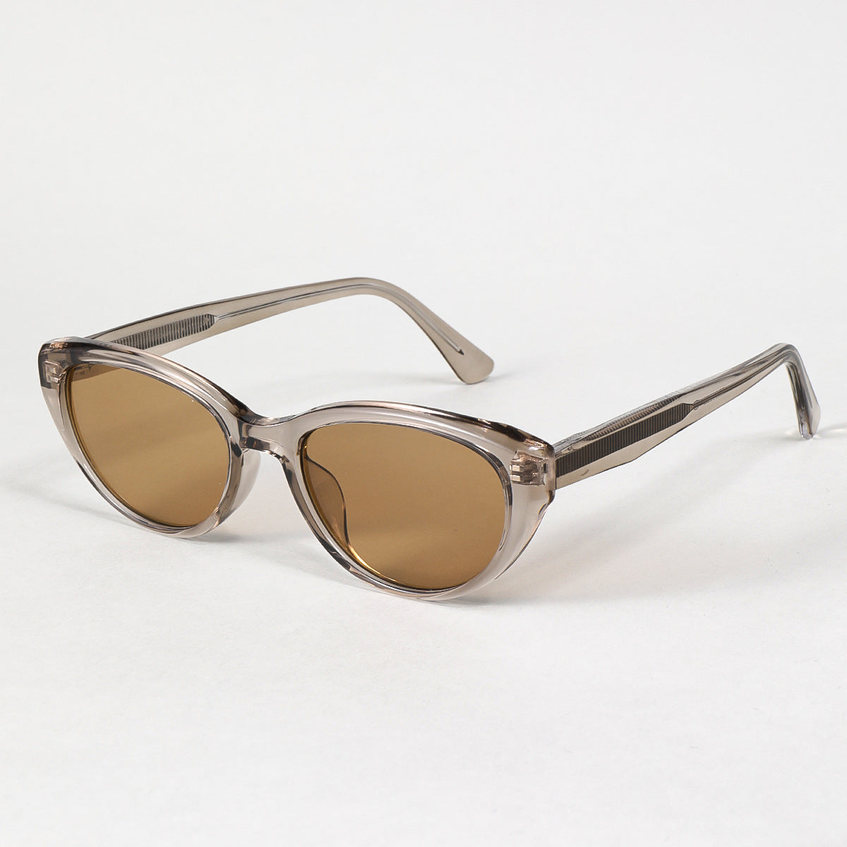 Damen Sonnenbrille im Cat-Eye Stil mit innovativem Rahmen Karnz