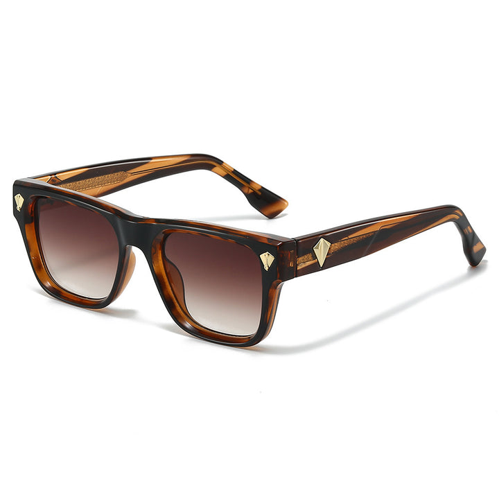 Fette winkelförmige Sonnenbrille Karnz