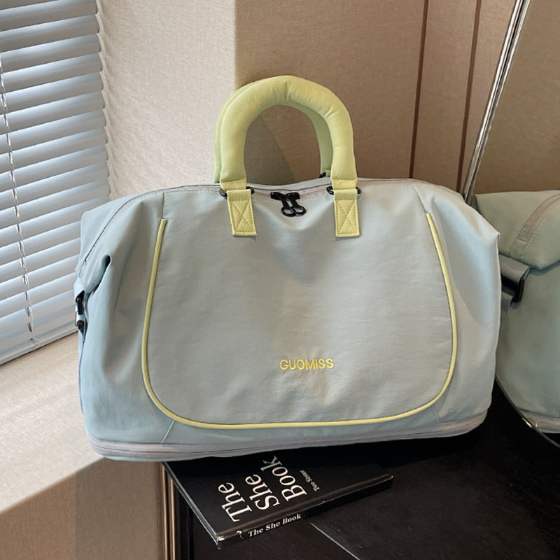 Reis Tasche