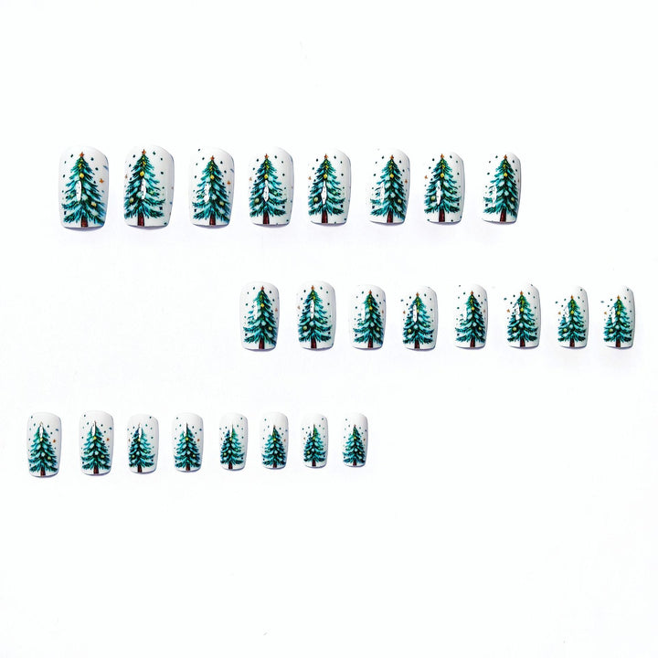 Kunstnägel Im Festlichen Winterwald-Design Karnz