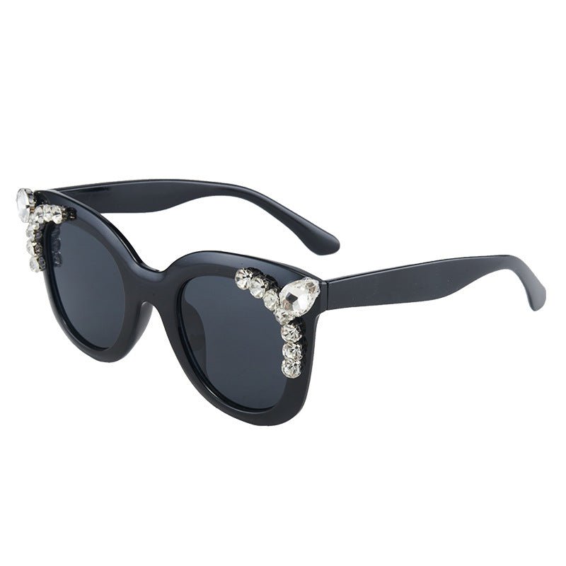 Rhinestone-besetzte Katzenaugen-Sonnenbrille