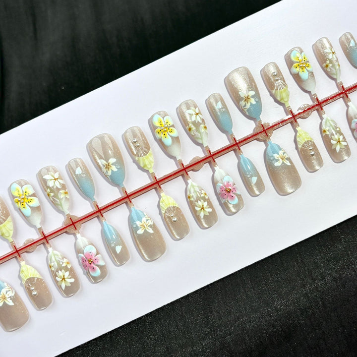 Künstlerisches Florales Nageldesign-Kit