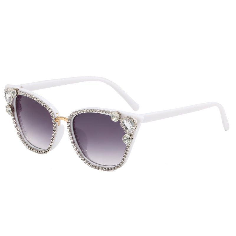 Damen Katzenaugen Sonnenbrille mit funkelnden Kristallverzierungen Karnz