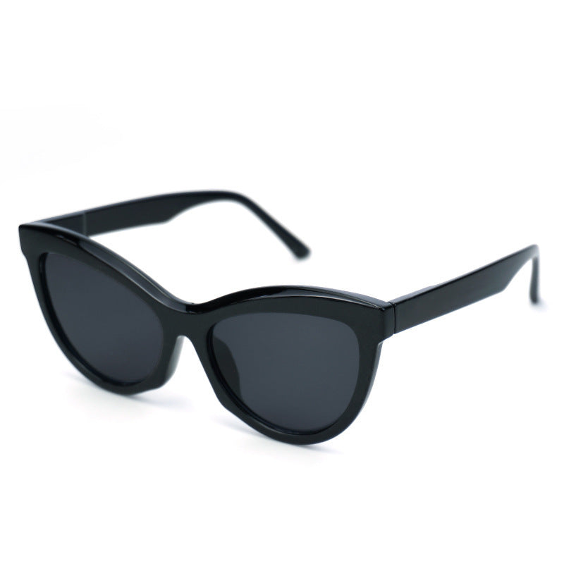 Damen Cat-Eye Sonnenbrille mit modernem, konturiertem Rahmen Karnz