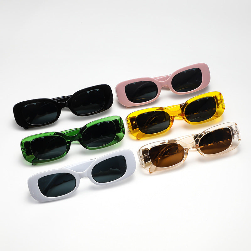 Damen modische Sonnenbrille mit glamourösem Rahmen Karnz