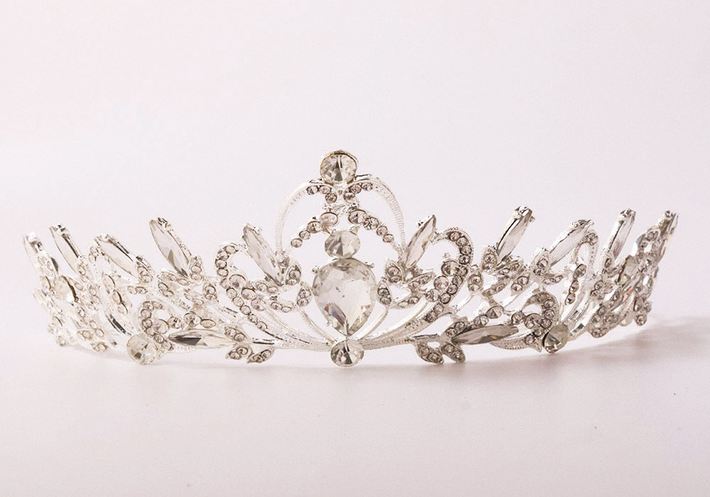 Damen Elegante Haarreif mit floralen Verzierungen und Strasssteinen Karnz