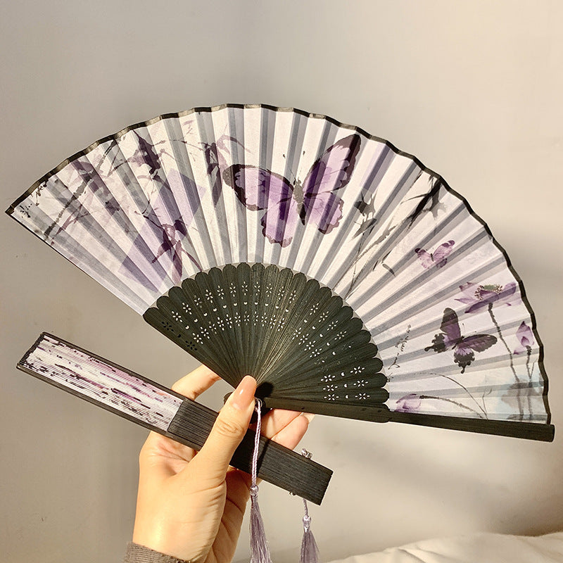 Eleganter Fächer mit Kunstvollem Schmetterlingsmotiv Karnz