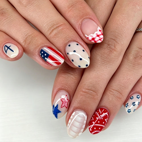 Patriotisches Nagelkunstdesign Karnz