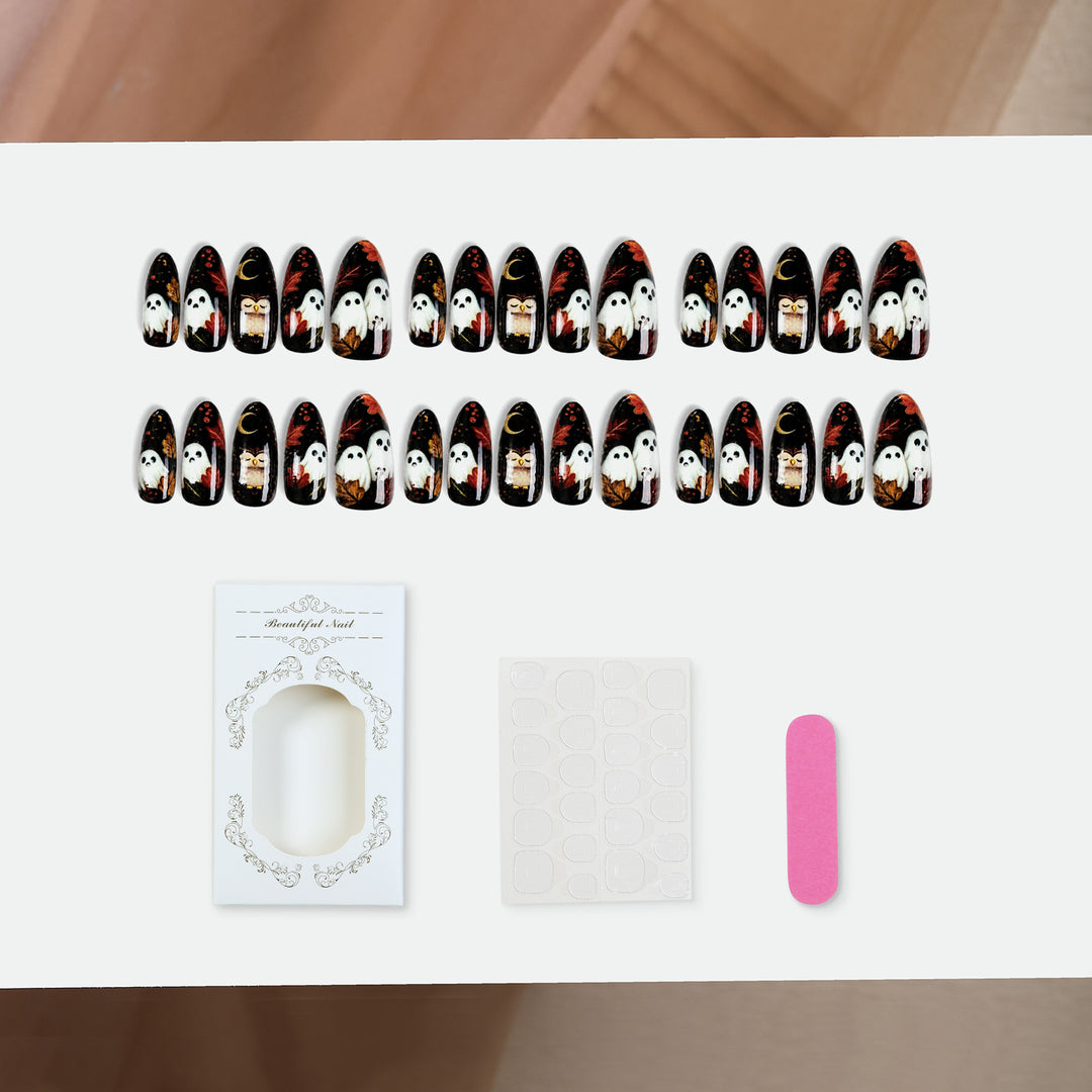 Kreatives Kunstnagelset mit Halloween-Motiv Karnz