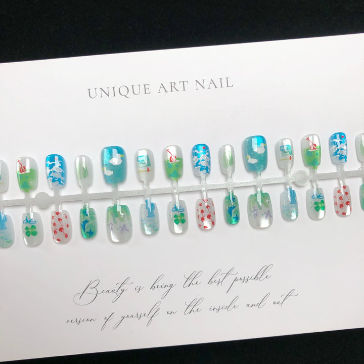 Künstlerisches Nagelkunst Press-On Design Set