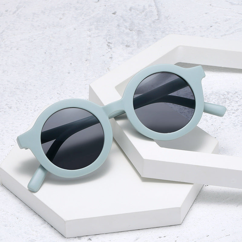 Damen stylische runde Sonnenbrille mit modernem Kunststoffrahmen Karnz