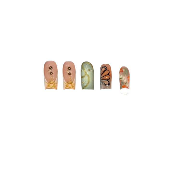 Künstlerisches Acryl-Nageldesign Karnz