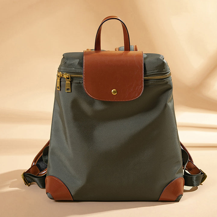 Vielseitiger Multi-Taschen-Rucksack mit Lederakzenten