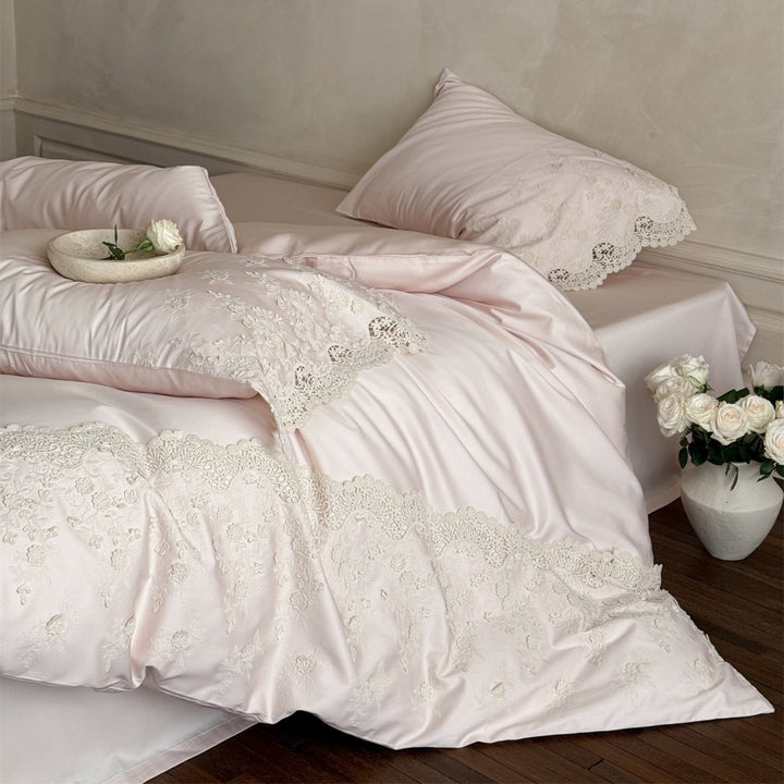 Florales Spitzenstickerei Satin-Feeling Bettbezugset mit gewelltem Häkelbesatz
