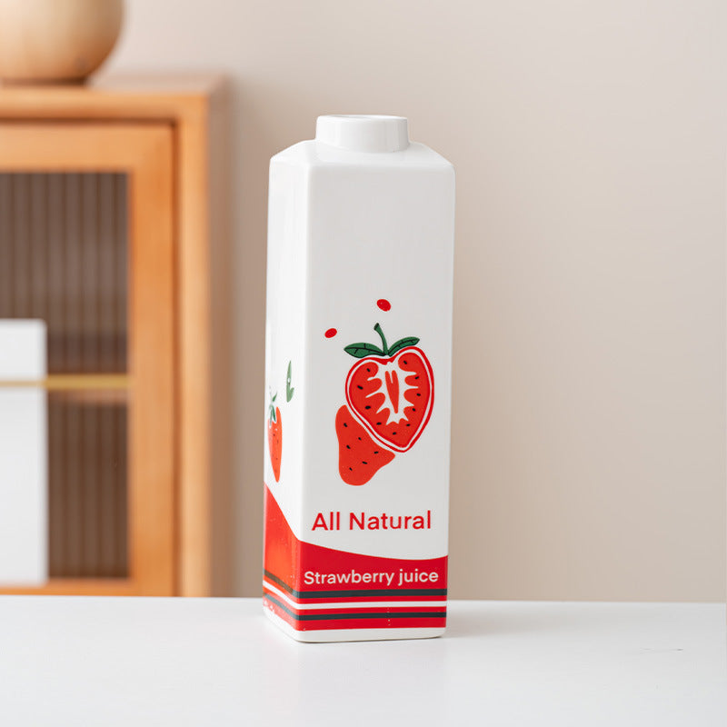Dekorative Erdbeer-Saftflasche Vase