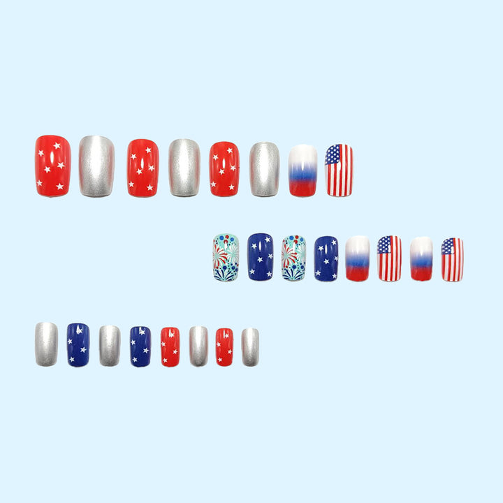 Kreatives Kunstnageldesign im patriotischen Stil Karnz