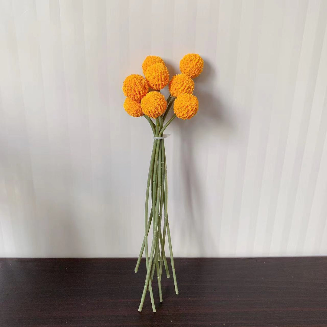 Dekorativer Pom-Pom Blumenstrauß