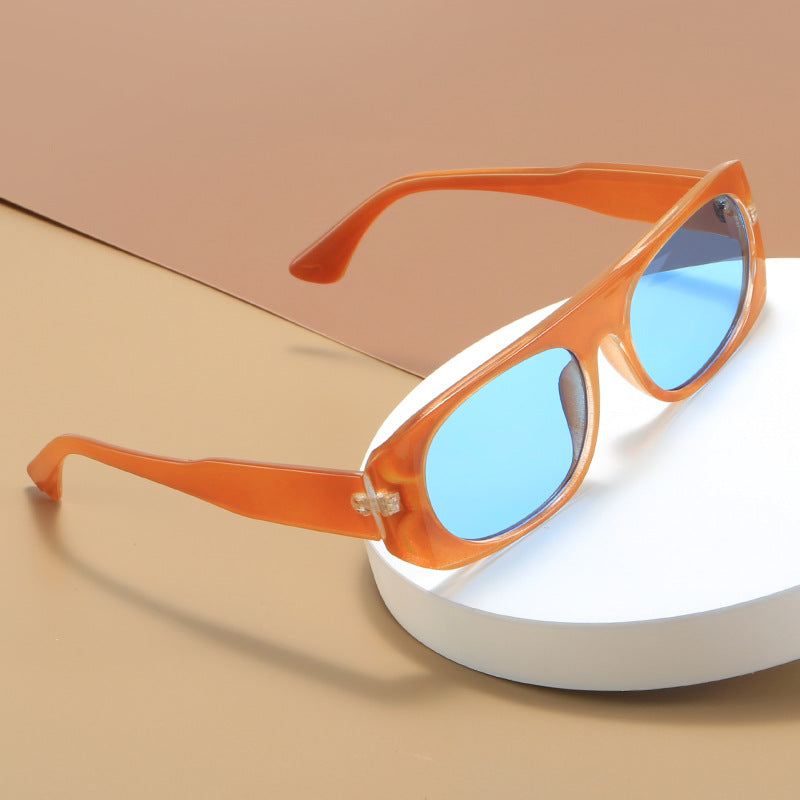 Damen modische Sonnenbrille im eleganten Schilddesign Karnz