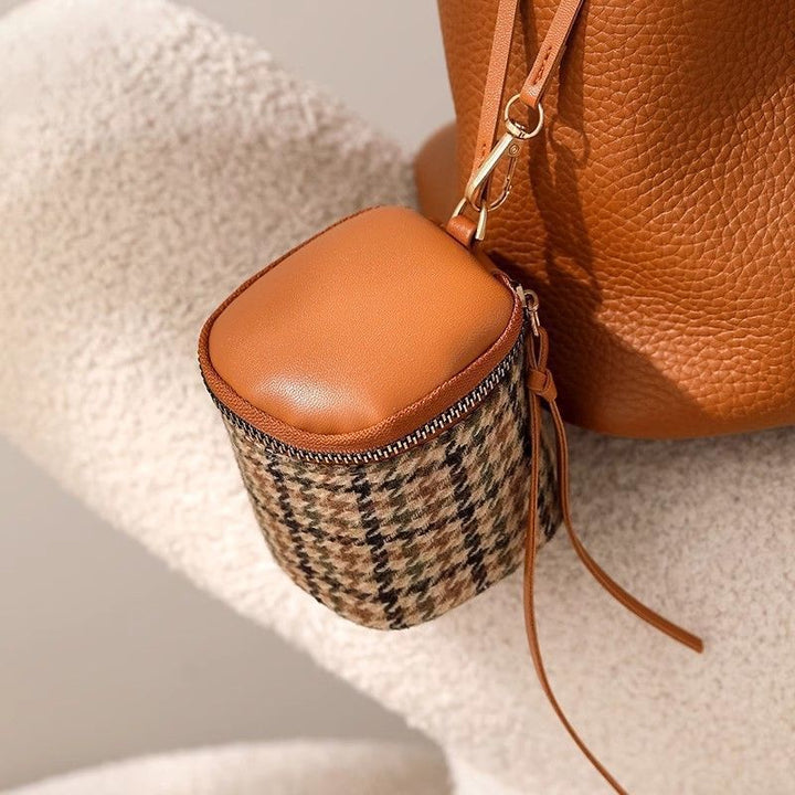 Strukturierte Leder Mini Kosmetiktasche Karnz