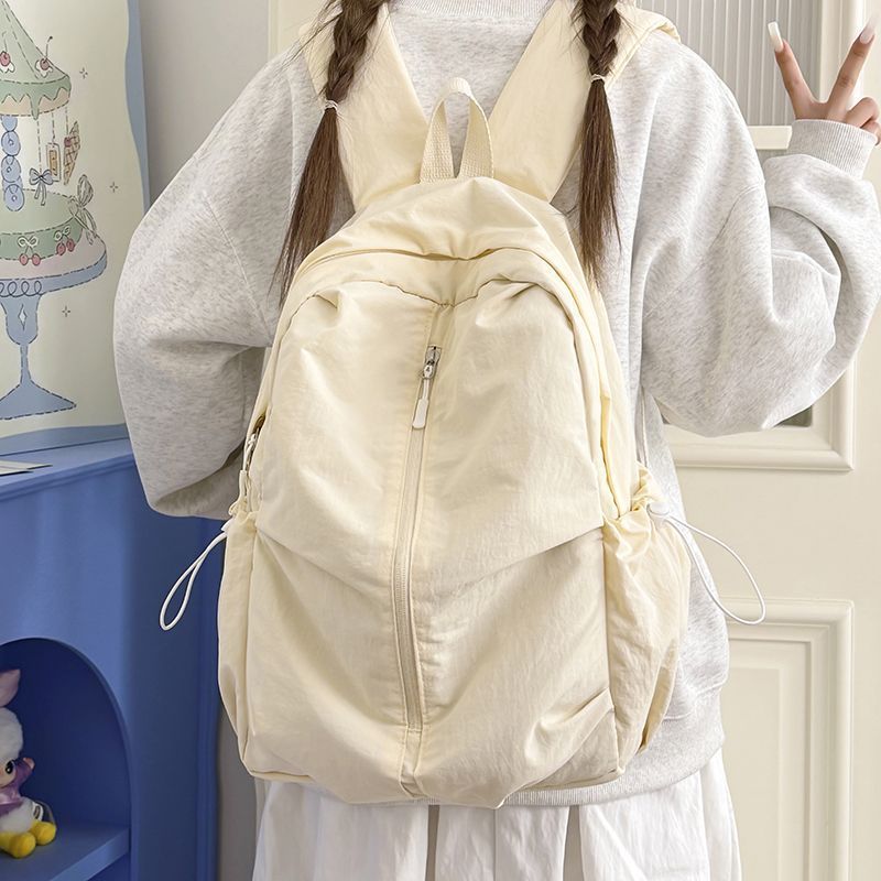 Geräumiger und Leichter Rucksack Für Den Alltag Karnz
