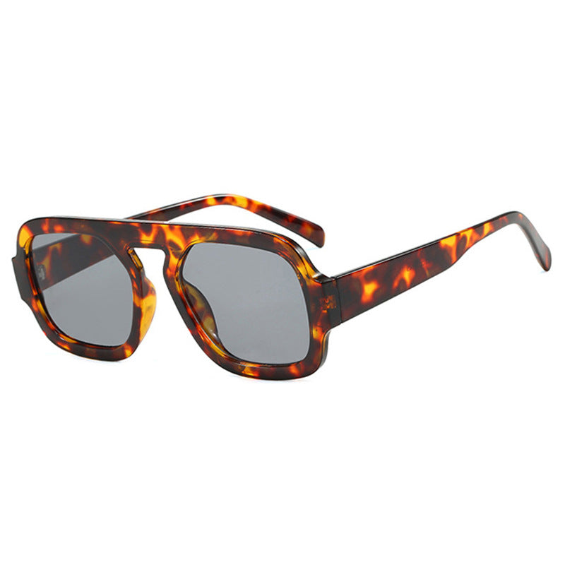Damen stylische quadratische Sonnenbrille mit breitem Rahmen und UV-Schutz Karnz