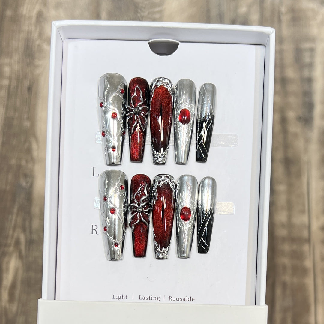 Dekorativer Floral Stiletto Press-On Nail Set Karnz