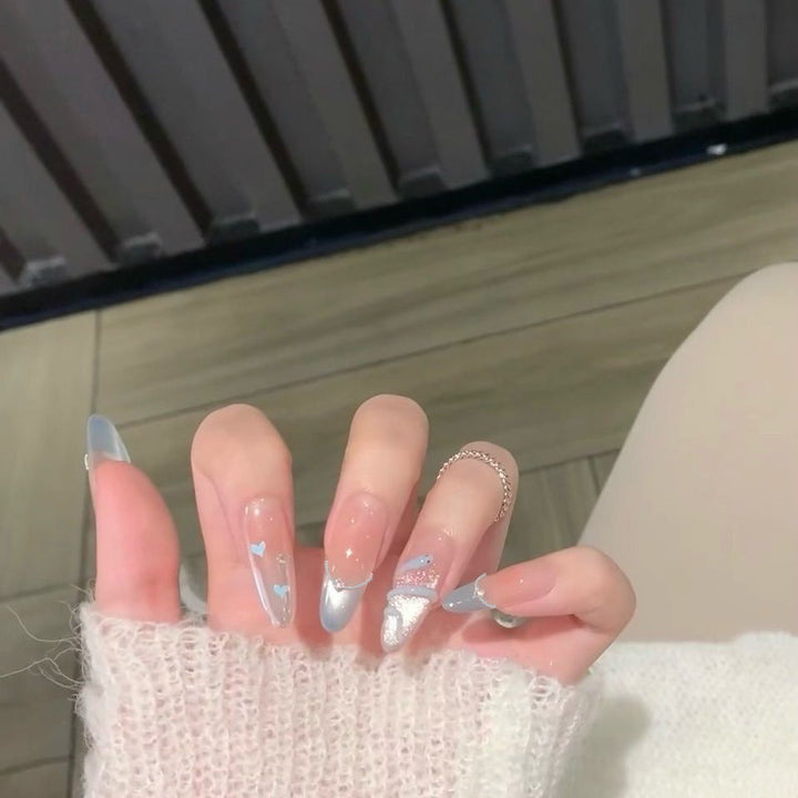 Premium Glitzernde Press-On Nagelerweiterungen Karnz